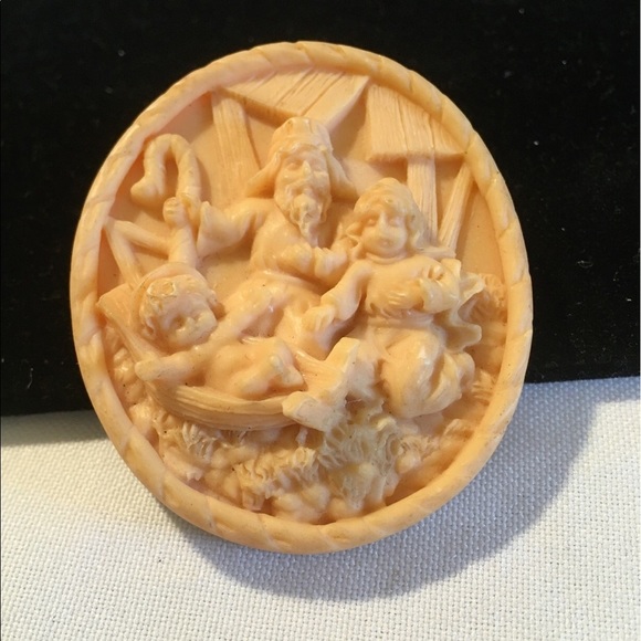 Vintage Jewelry - Vintage Resin Nativity Scene Brooch